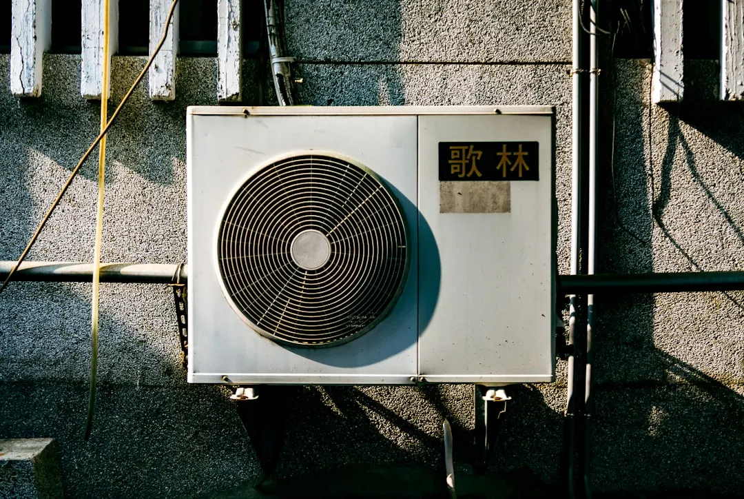 Cold-climate heat pump serviced in Montreal